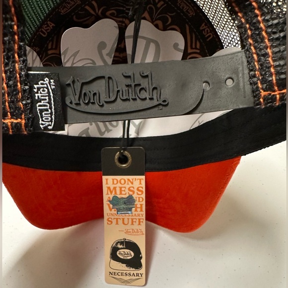 Von Dutch Trucker Hat Orange Velvet  Embroidered Logo Unisex Hat NWT - Picture 4 of 6